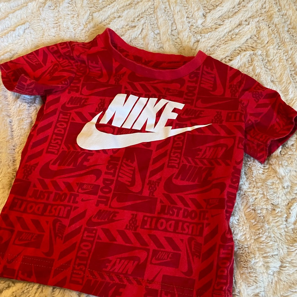 Nike toddler t shirt
